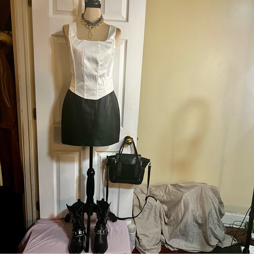 Women’s‎ Morgan Taylor Vintage 90s Edgy Buttery Black Leather Mini Skirt 6